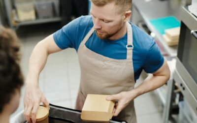 Stop agli sprechi alimentari: doggy bag obbligatoria, la proposta di legge presentata alla Camera